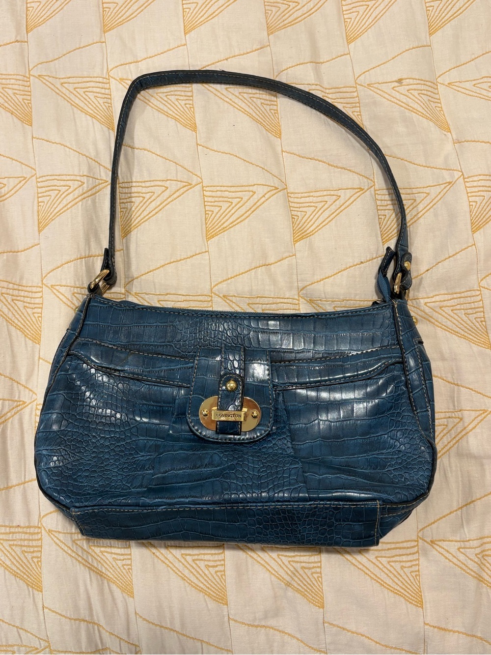 Vintage Covington Blue Croc-Embossed Shoulder Bag with Gold Hardware